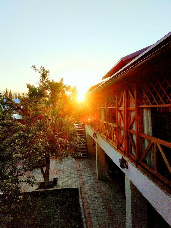 Guest House Albatros Cholpon-Ata Værelse billede